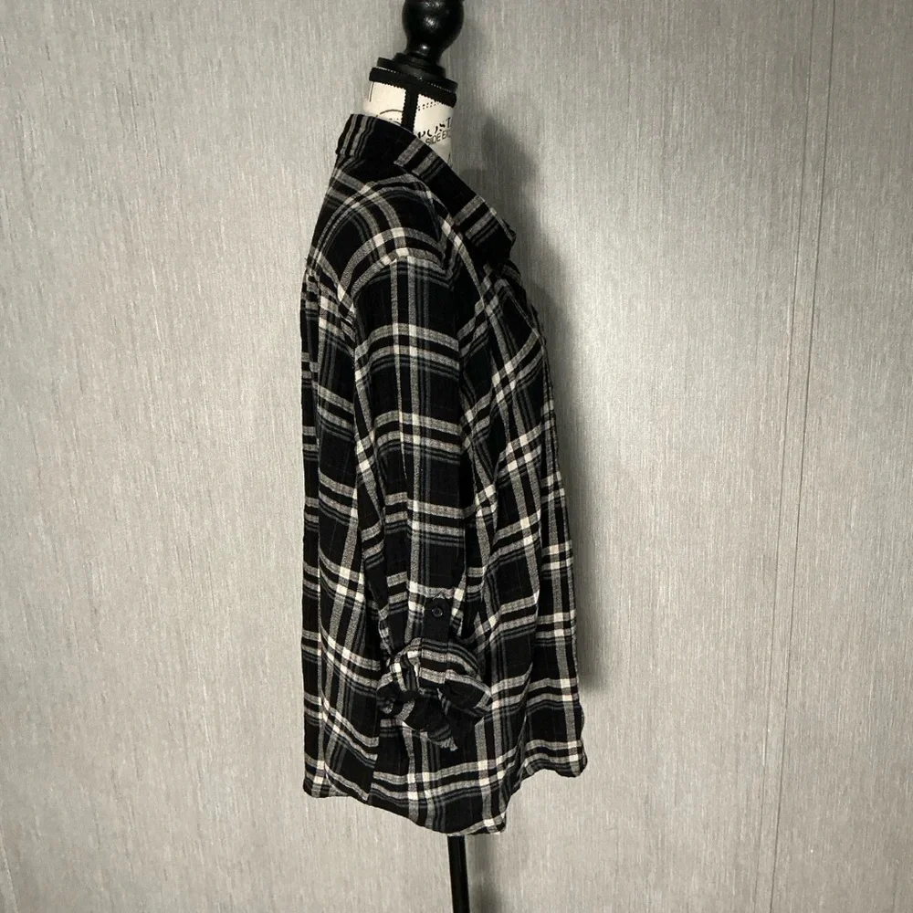 Women’s Classic Flannel Button Down Shirt Size 1X - Picture 3 of 12